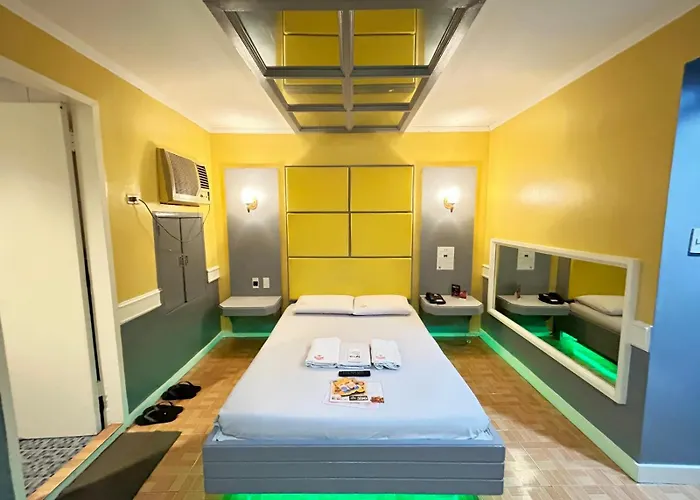 Town And Country Reposo Hostel Manila